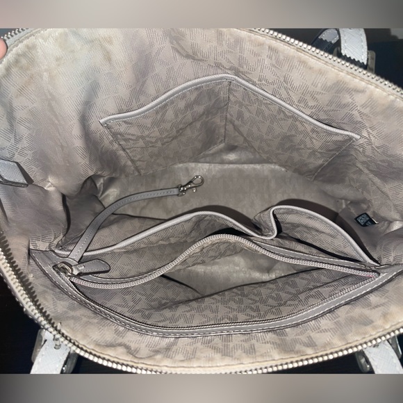Michael Kors Gray Charlotte Leather Tote Bag - Picture 8 of 10